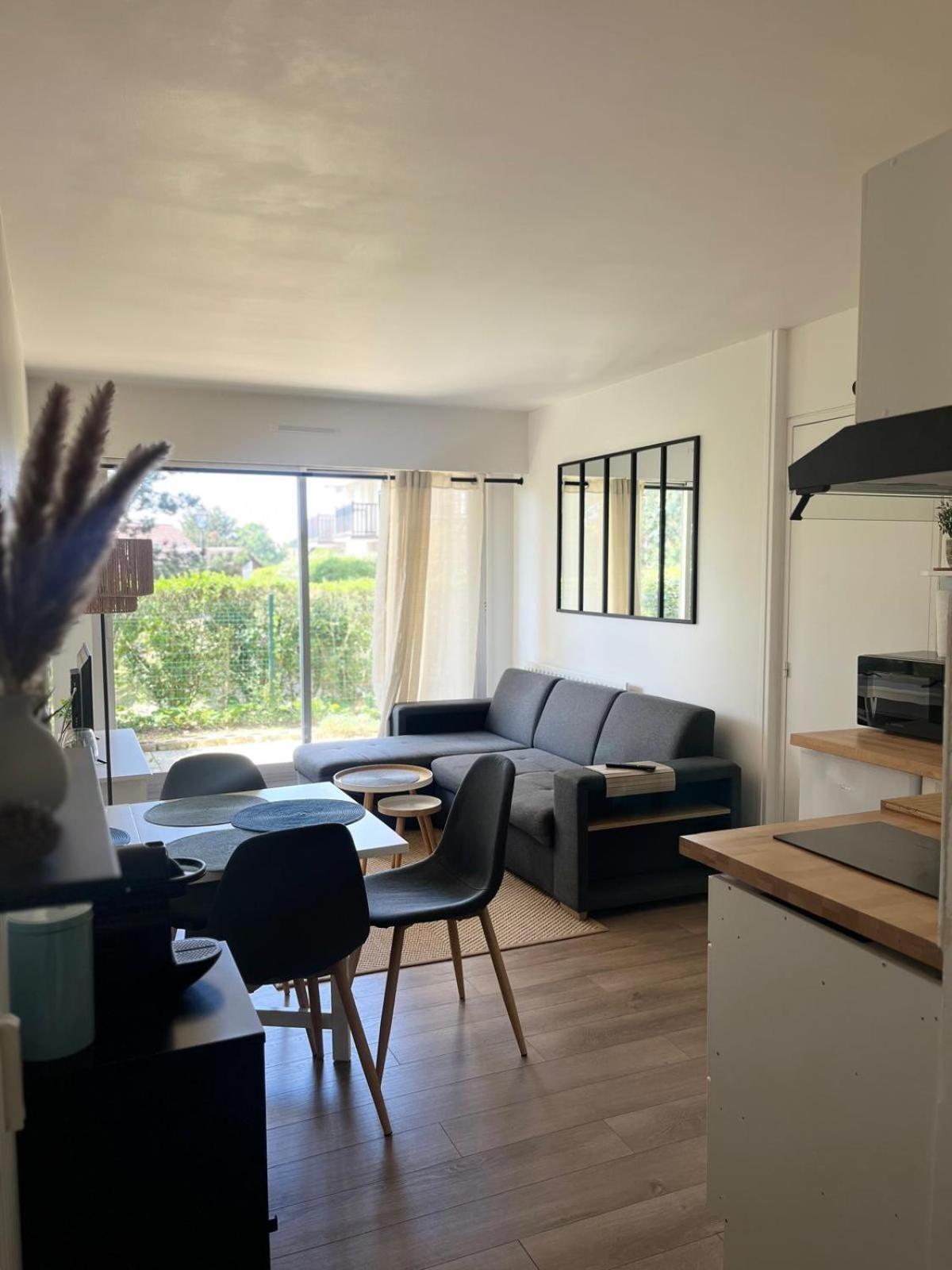 Apartamento 37M With Terrace And Garden Near The Sea Cabourg Exterior foto