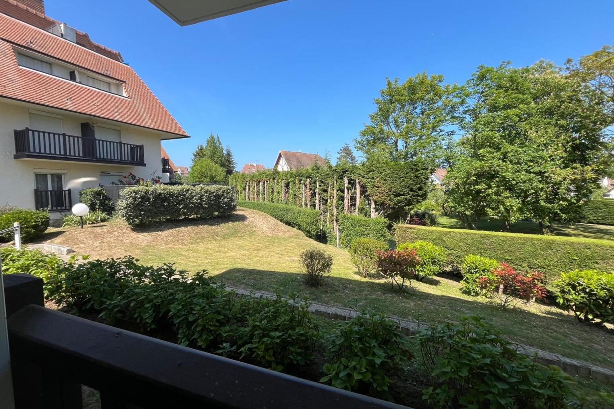 Apartamento 37M With Terrace And Garden Near The Sea Cabourg Exterior foto
